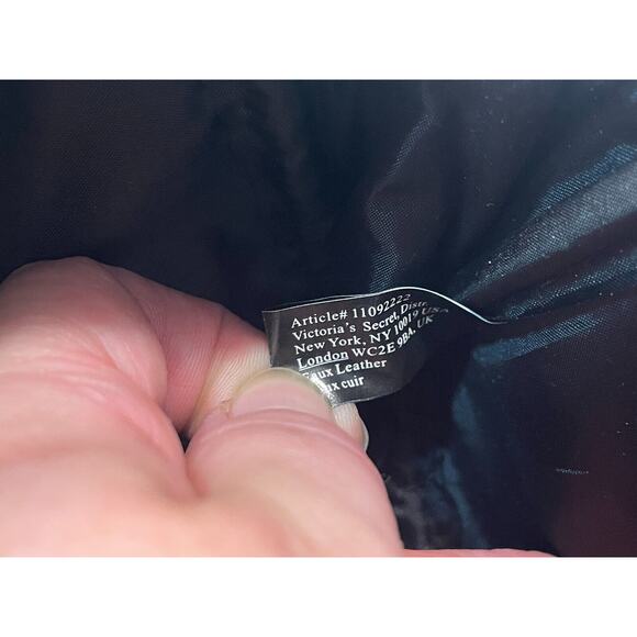 3/$20 Victoria's Secret Faux Snakeskin Crossbody Purse Chain Strap Silver - Picture 11 of 12